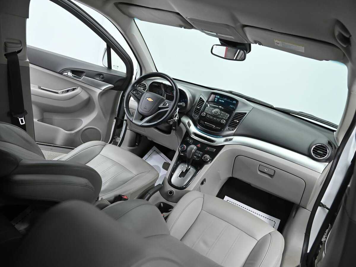 Купить Chevrolet Orlando с пробегом. Фото: #12