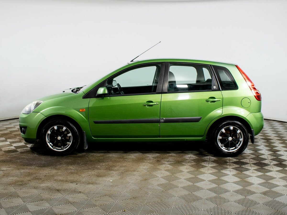 Купить Ford Fiesta с пробегом. Фото: #7
