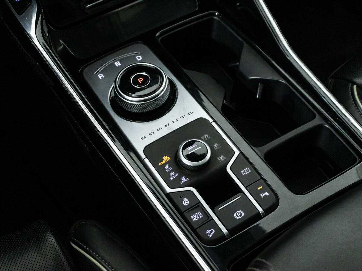 Купить Kia Sorento с пробегом. Фото: #20