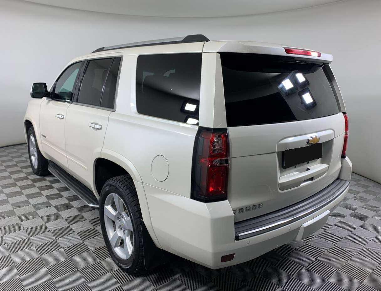 Купить Chevrolet Tahoe с пробегом. Фото: #5