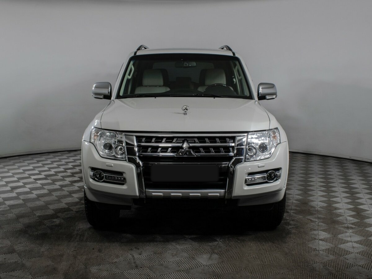 Купить Mitsubishi Pajero с пробегом. Фото: #1
