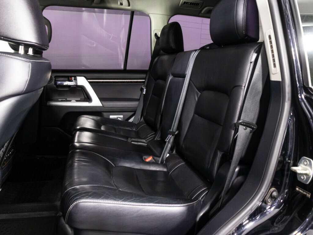 Купить Toyota Land Cruiser с пробегом. Фото: #9