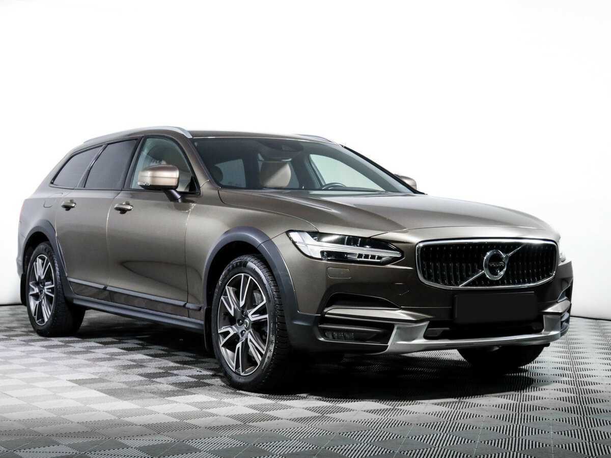 Купить Volvo V90 Cross Country с пробегом. Фото: #2
