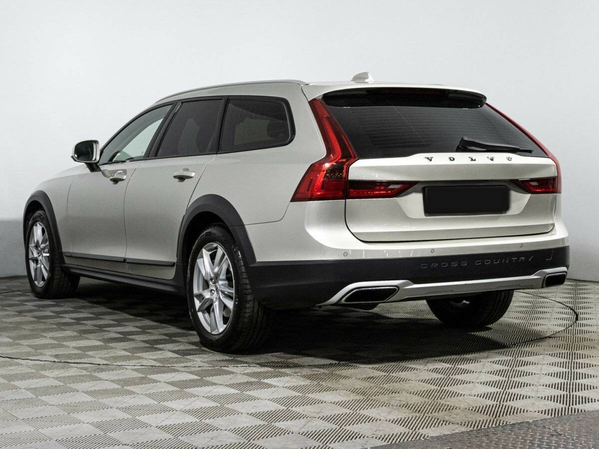 Купить Volvo V90 Cross Country с пробегом. Фото: #5