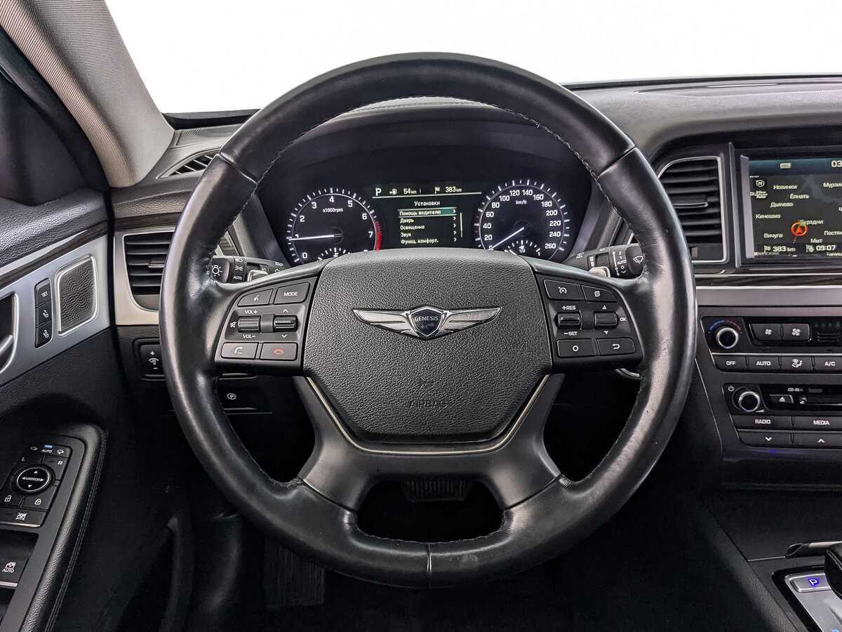 Купить Genesis G80 с пробегом. Фото: #21