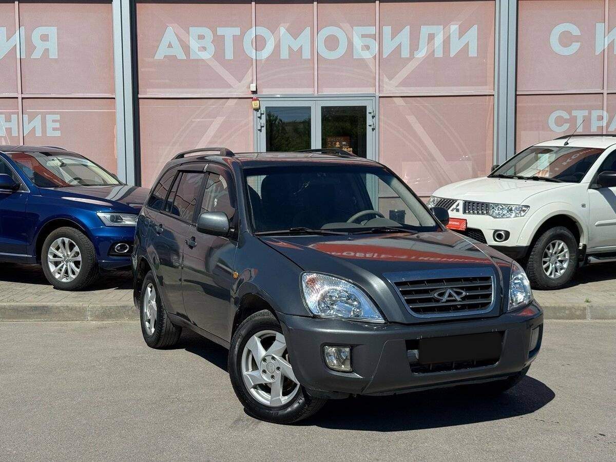 Купить Chery Tiggo (T11) с пробегом. Фото: #2