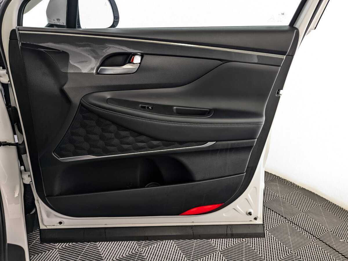 Купить Hyundai Santa Fe с пробегом. Фото: #24