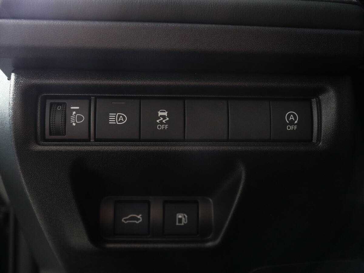 Купить Toyota Camry с пробегом. Фото: #15