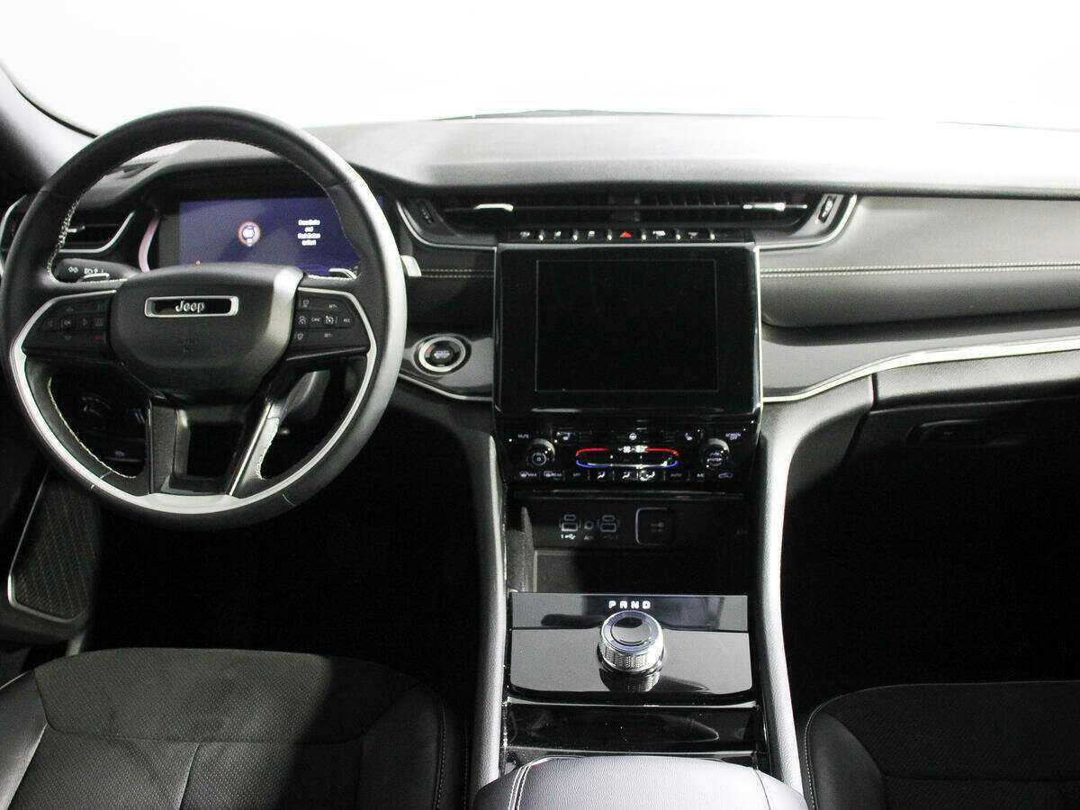 Купить Jeep Grand Cherokee с пробегом. Фото: #9