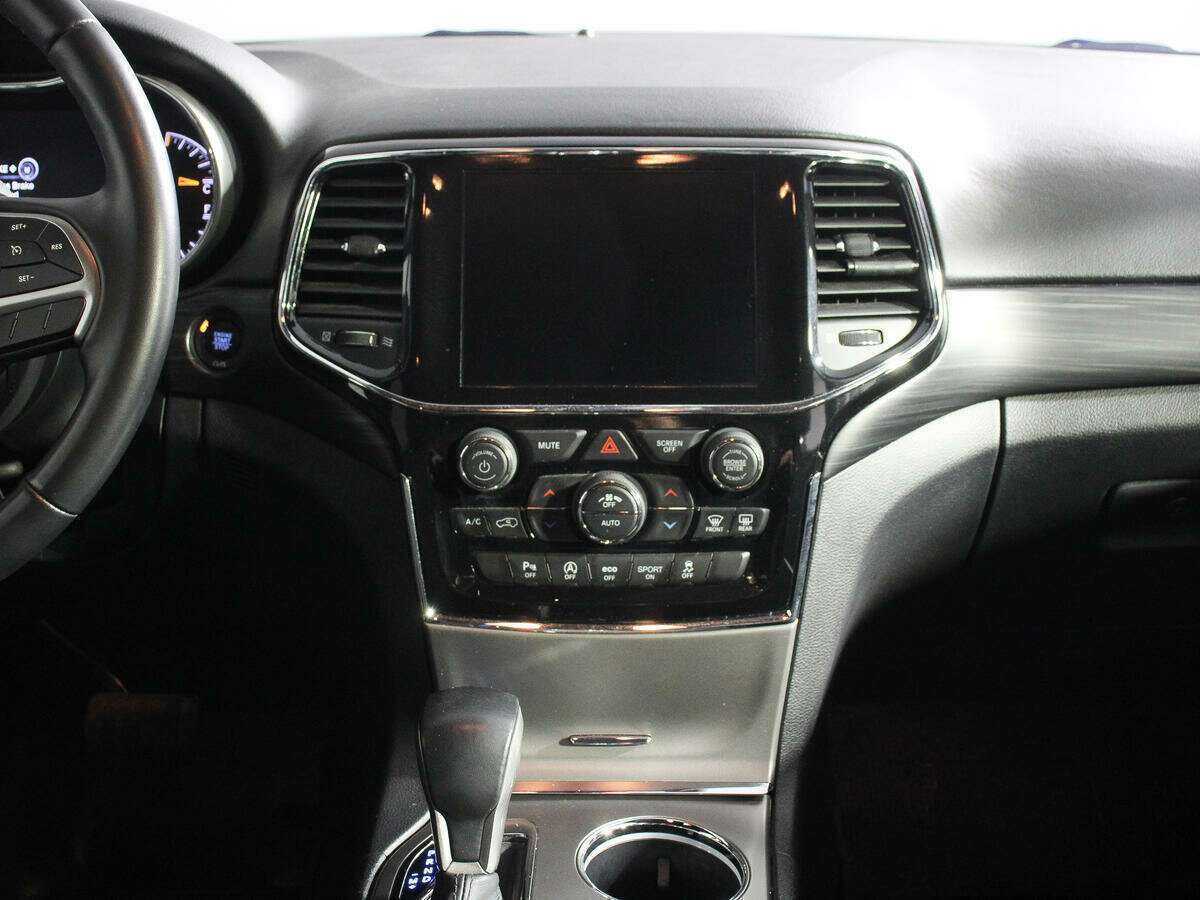 Купить Jeep Grand Cherokee с пробегом. Фото: #10