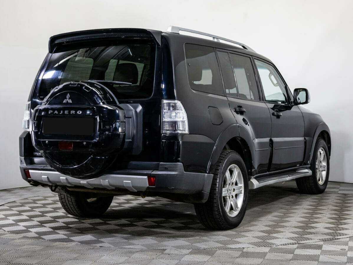 Купить Mitsubishi Pajero с пробегом. Фото: #4