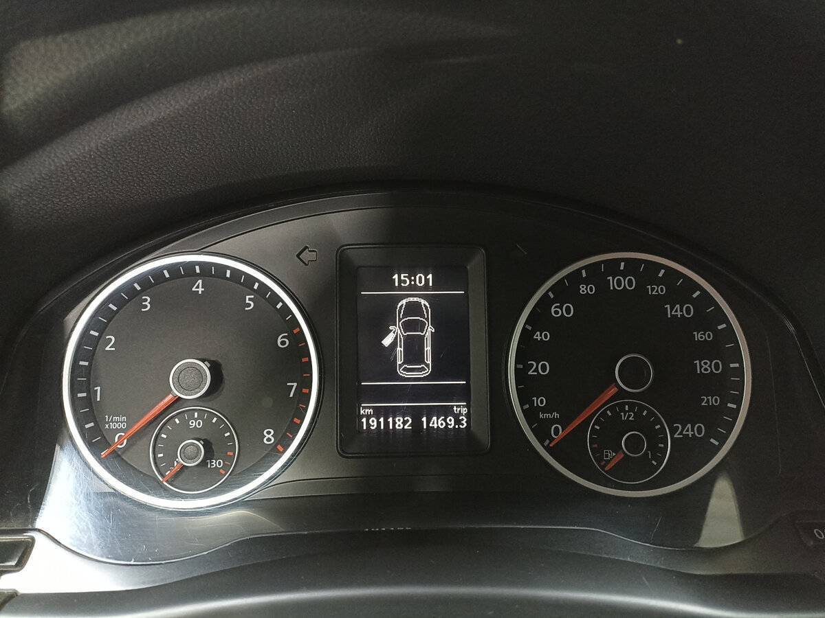 Купить Volkswagen Tiguan с пробегом. Фото: #12