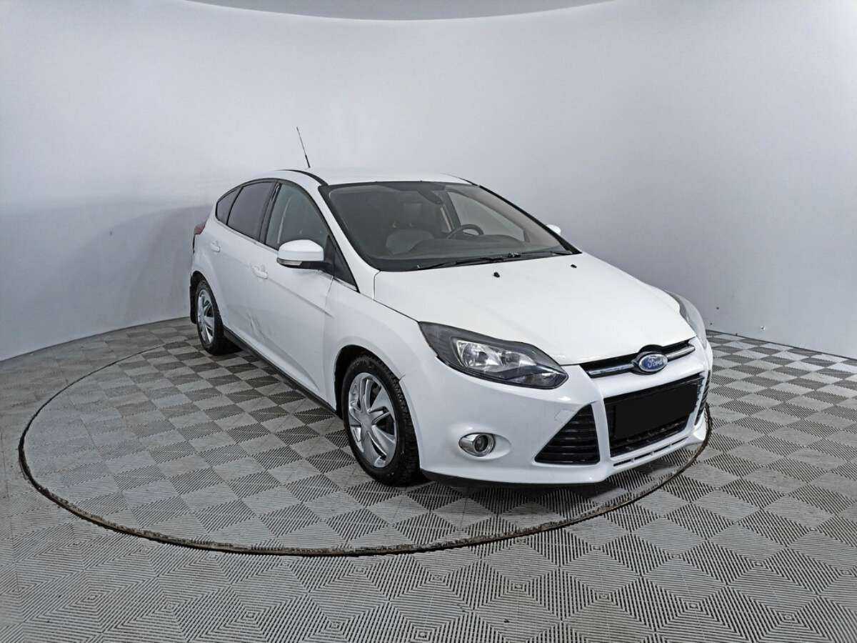 Купить Ford Focus с пробегом. Фото: #2