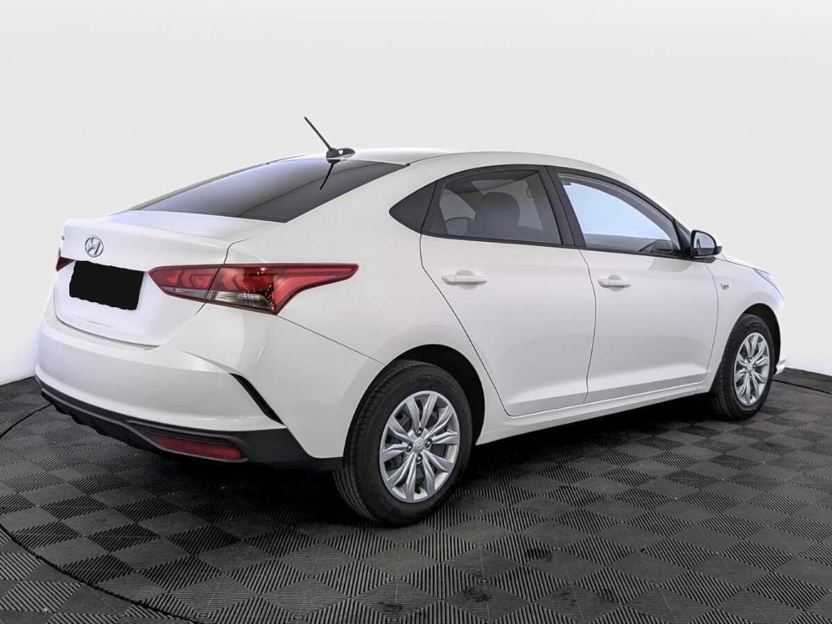Купить Hyundai Solaris с пробегом. Фото: #4