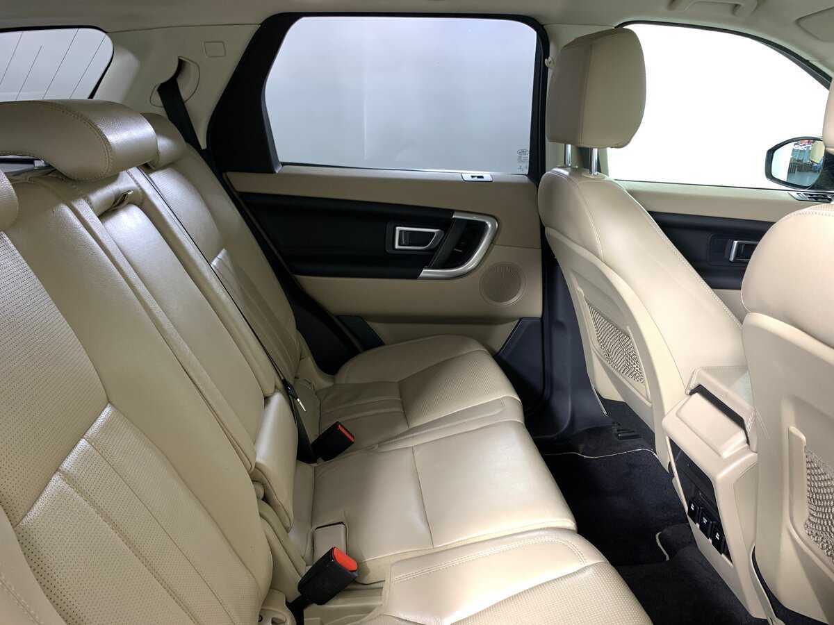 Купить Land Rover Discovery Sport с пробегом. Фото: #17