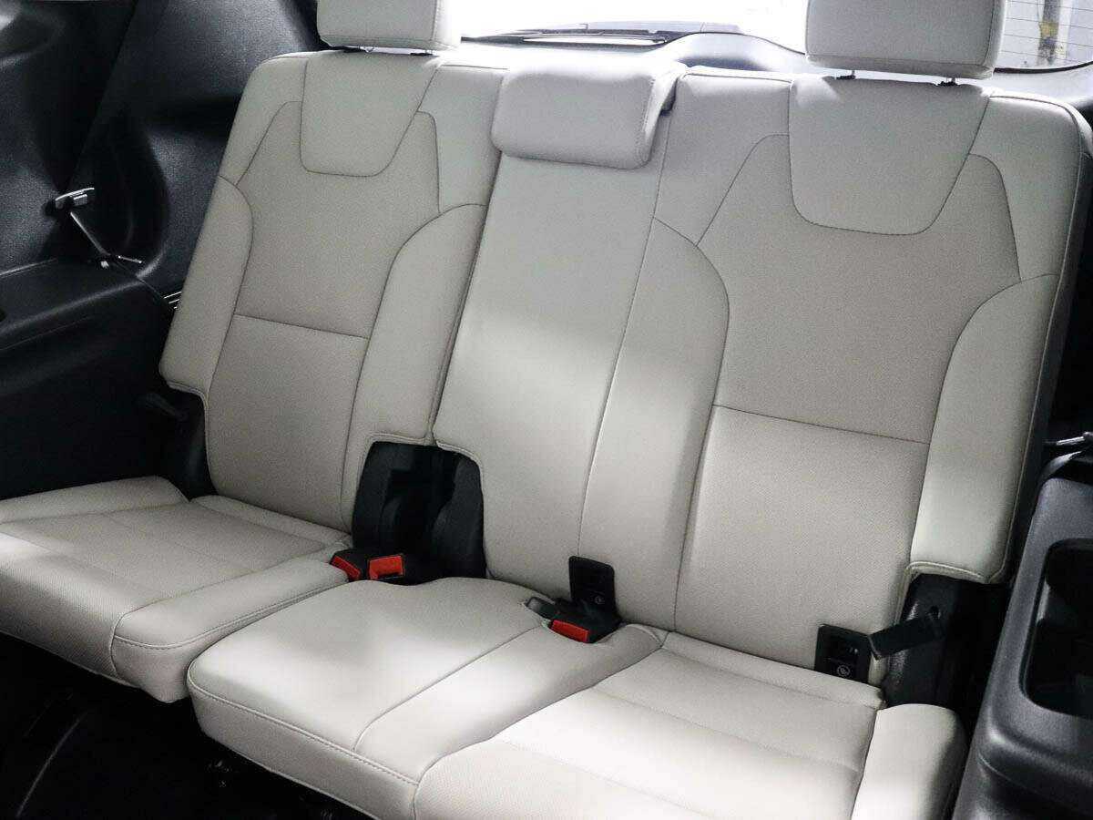 Купить Kia Telluride с пробегом. Фото: #11