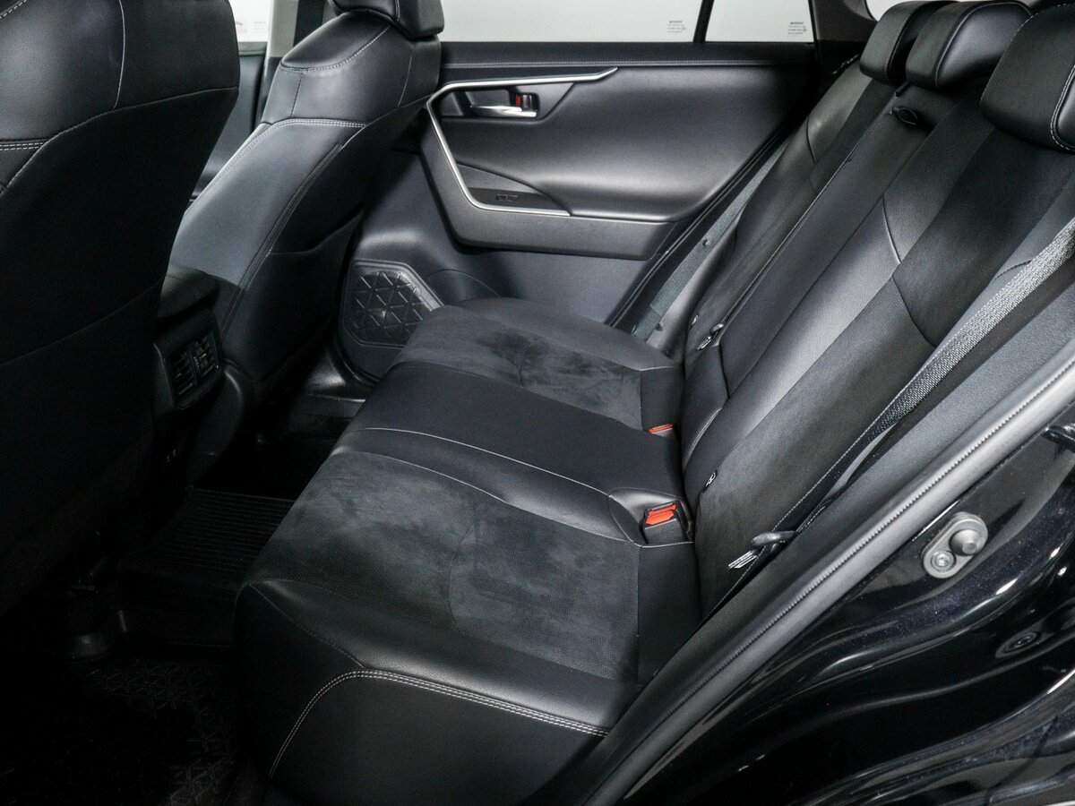 Купить Toyota RAV4 с пробегом. Фото: #6