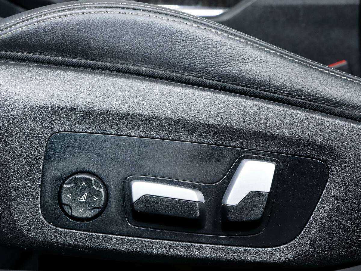 Купить BMW 3 серии с пробегом. Фото: #12