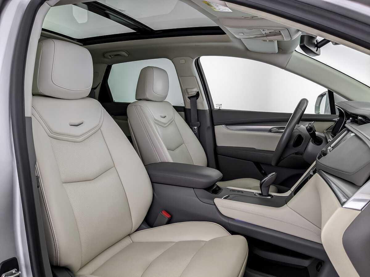 Купить Cadillac XT5 с пробегом. Фото: #19
