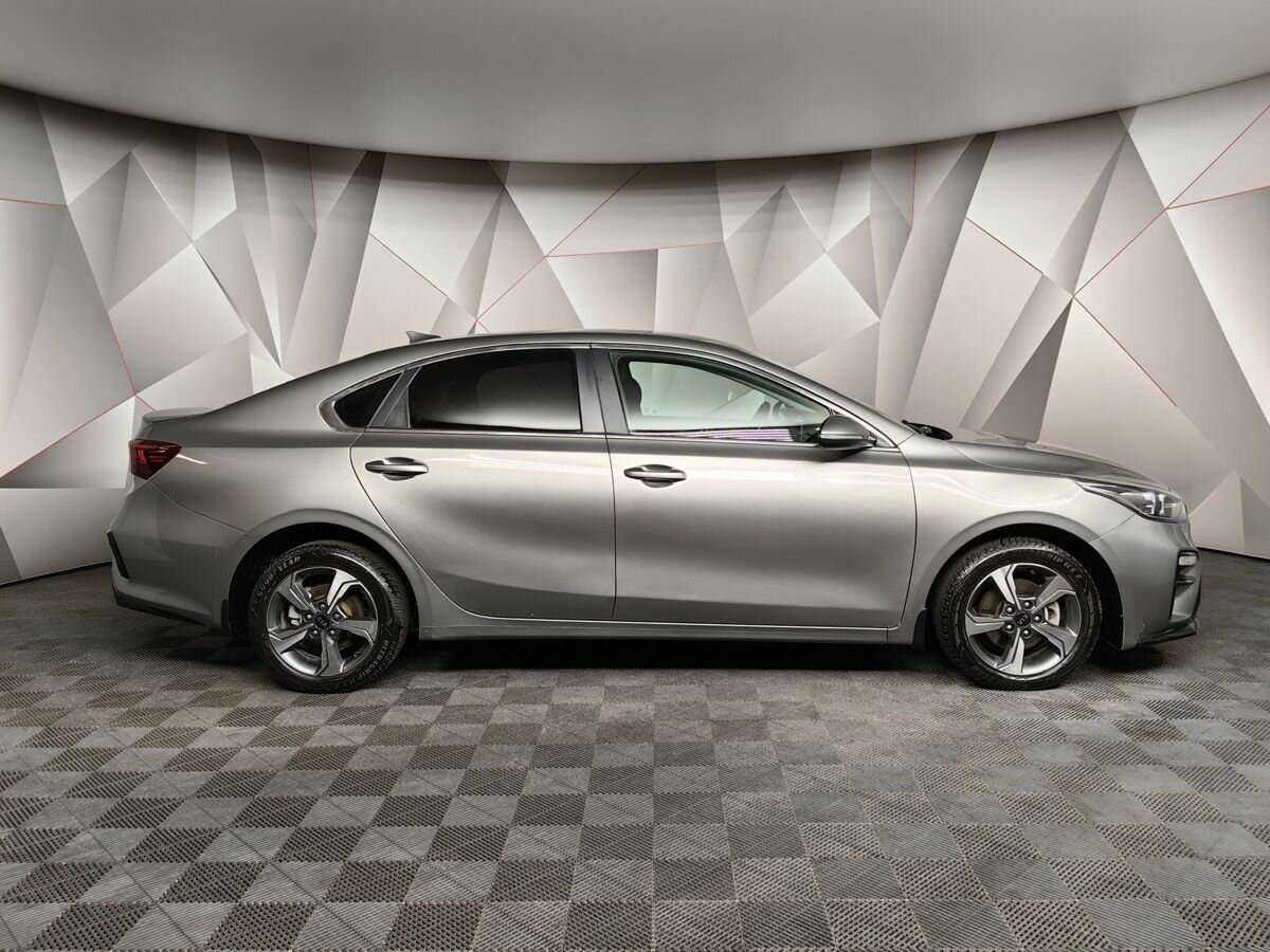 Купить Kia Cerato с пробегом. Фото: #4