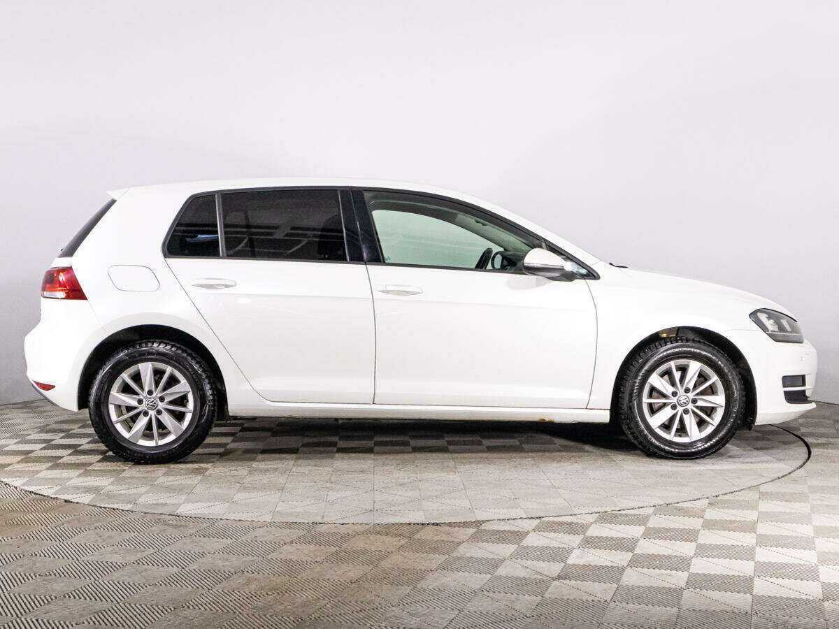Купить Volkswagen Golf с пробегом. Фото: #3