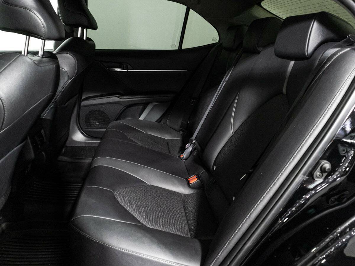 Купить Toyota Camry с пробегом. Фото: #9