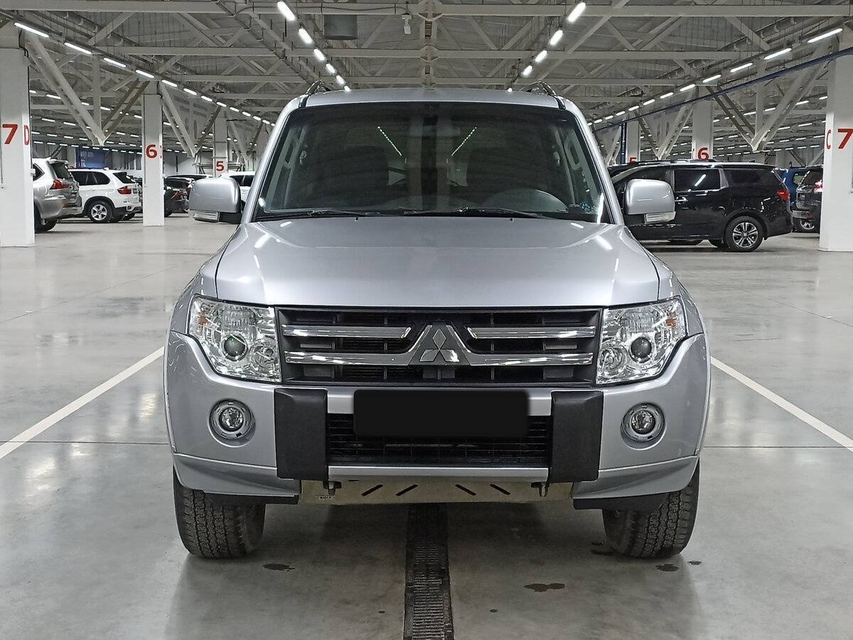 Купить Mitsubishi Pajero с пробегом. Фото: #1