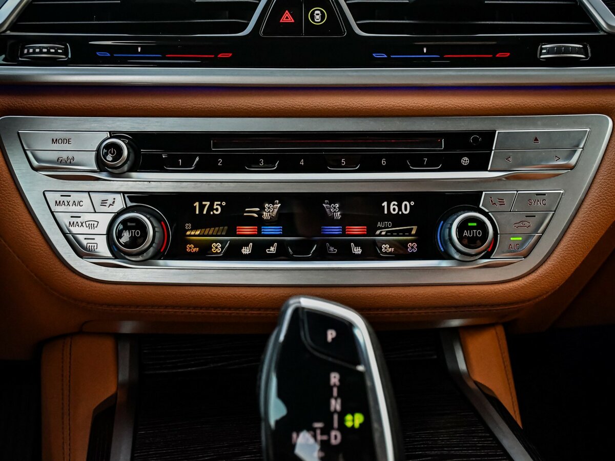 Купить BMW 7 серии с пробегом. Фото: #15