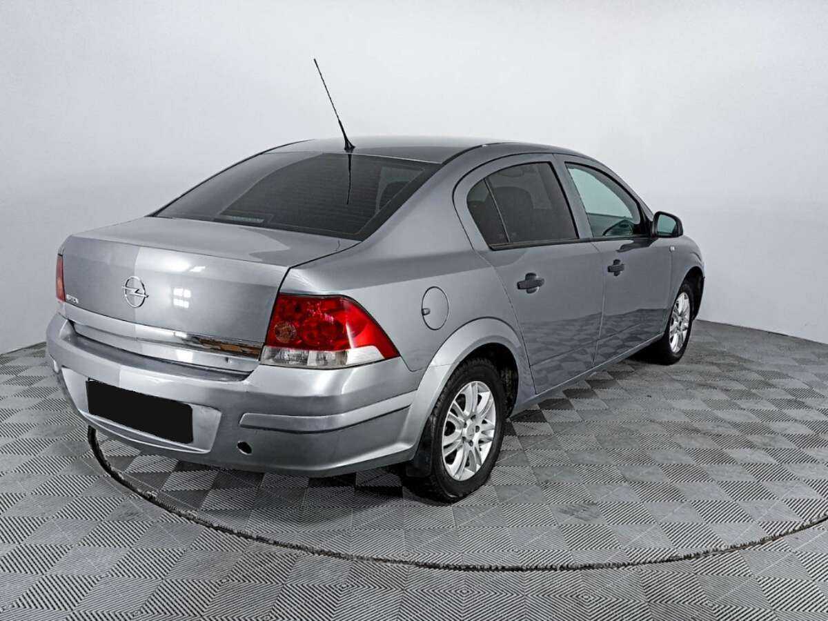 Купить Opel Astra с пробегом. Фото: #4