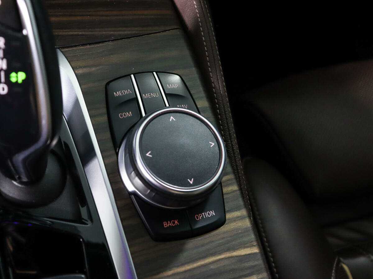 Купить BMW 5 серии с пробегом. Фото: #17