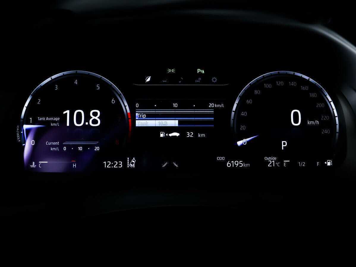 Купить Toyota Camry с пробегом. Фото: #9