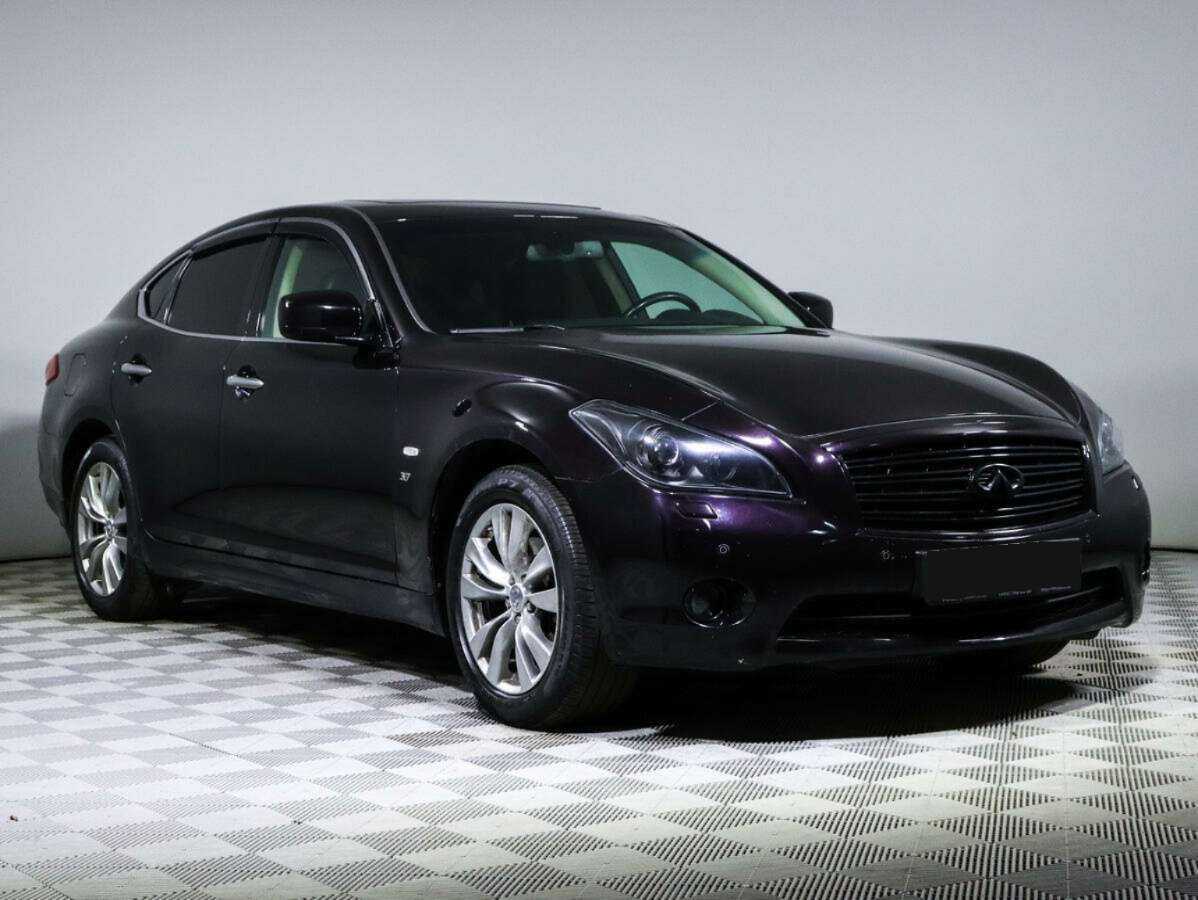 Купить Infiniti Q70 с пробегом. Фото: #2