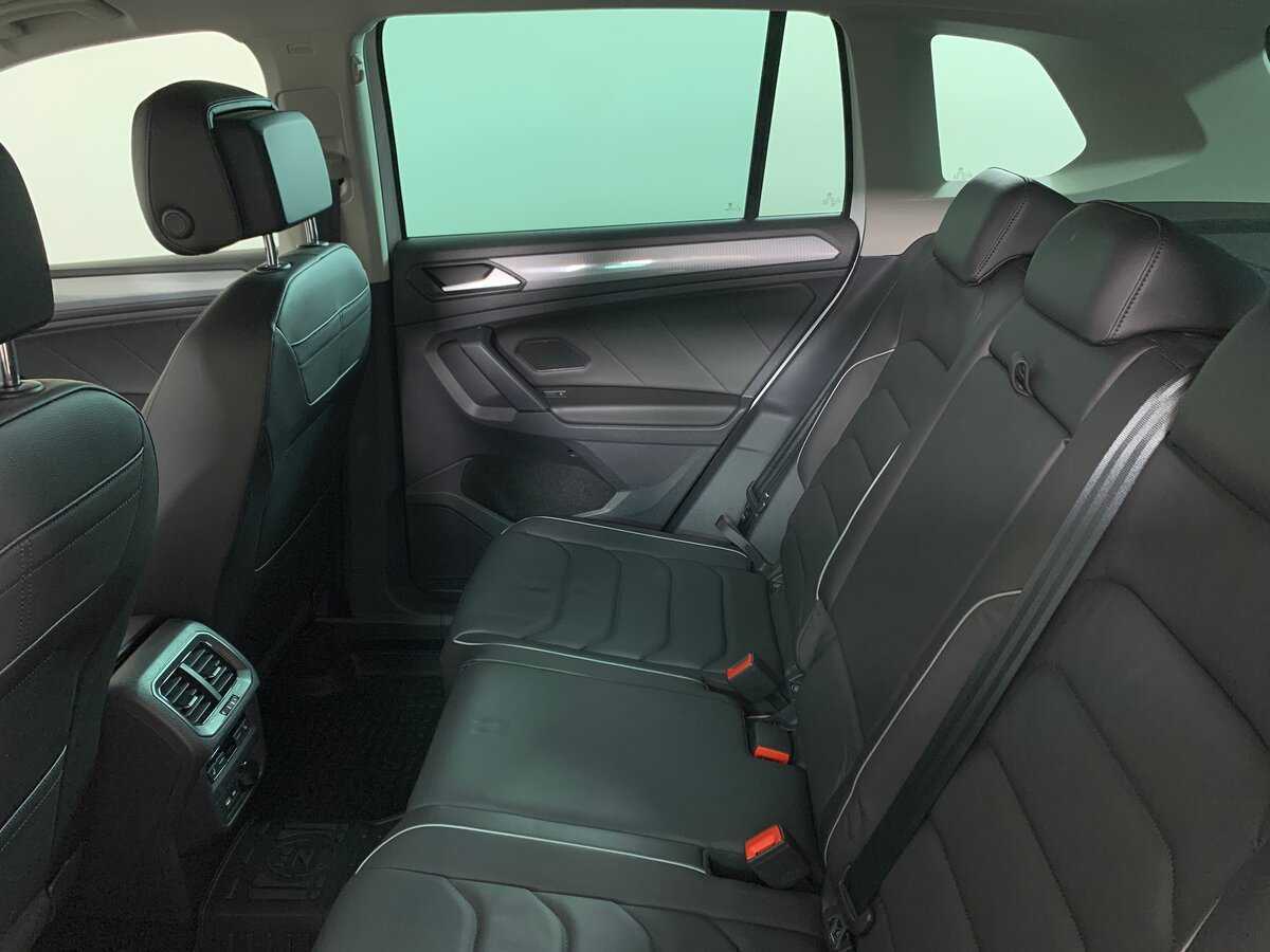 Купить Volkswagen Tiguan с пробегом. Фото: #18