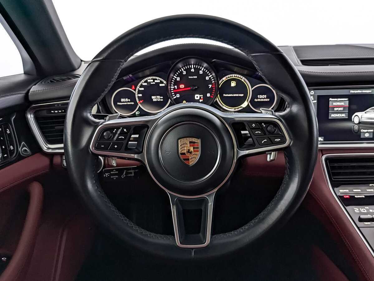 Купить Porsche Panamera с пробегом. Фото: #21