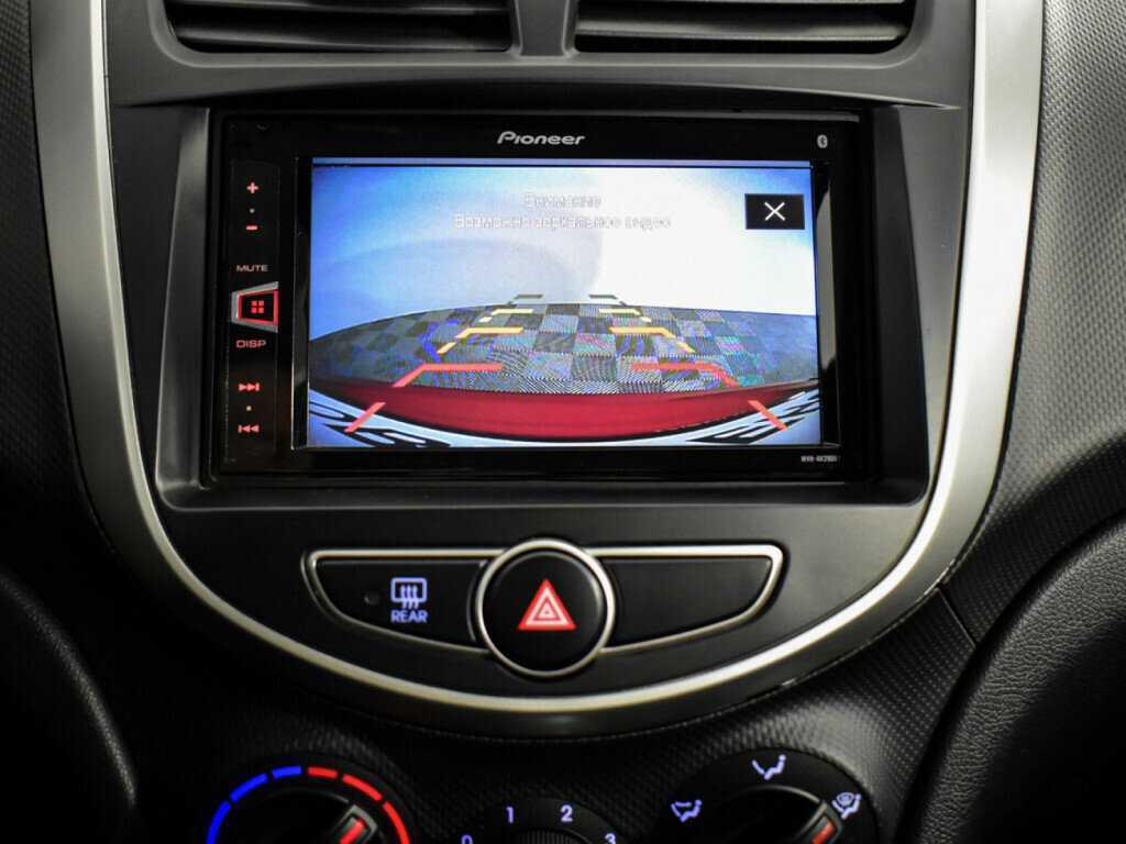 Купить Hyundai Solaris с пробегом. Фото: #11