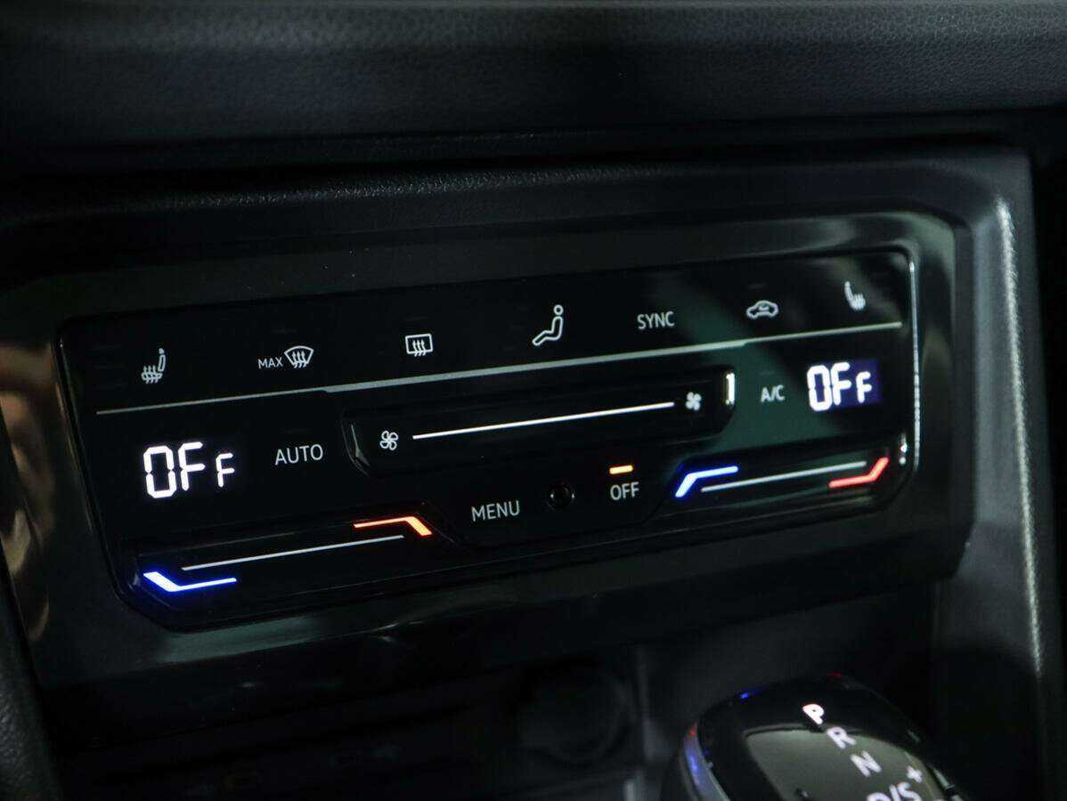 Купить Volkswagen Tiguan с пробегом. Фото: #19
