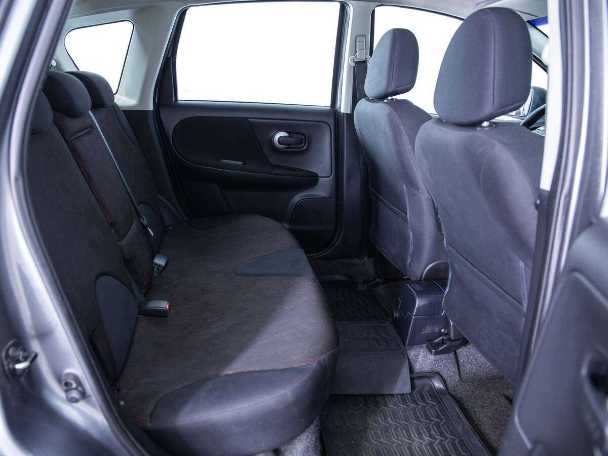 Купить Nissan Note с пробегом. Фото: #17