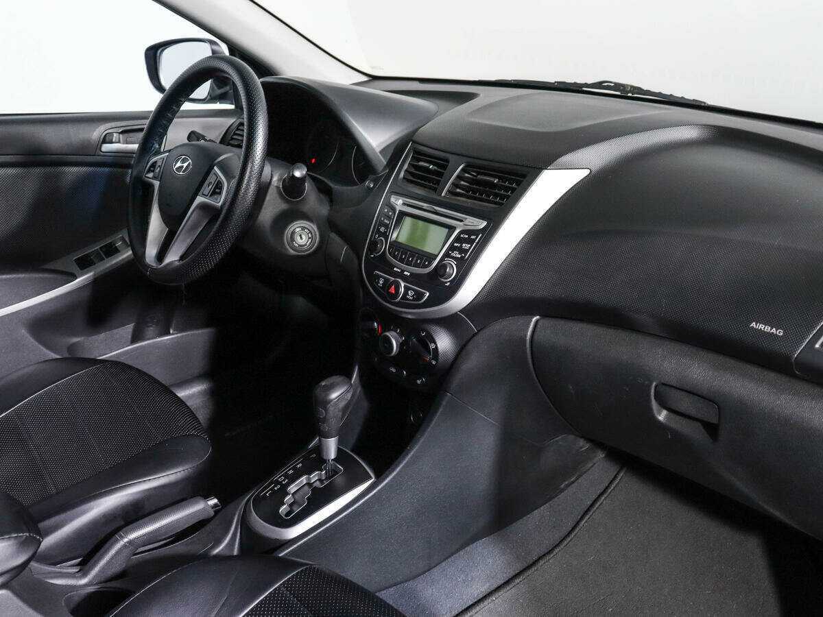Купить Hyundai Solaris с пробегом. Фото: #8