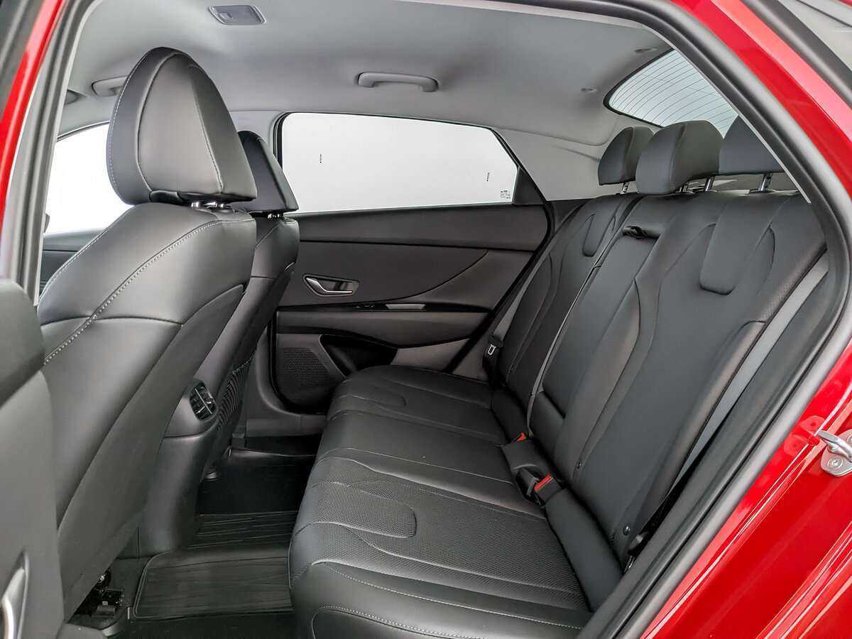 Купить Hyundai Elantra с пробегом. Фото: #11