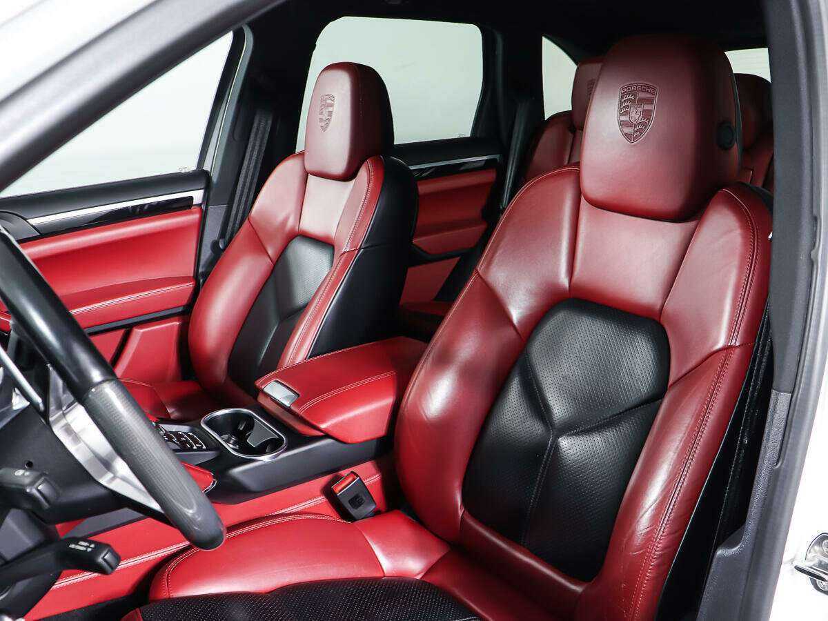 Купить Porsche Cayenne с пробегом. Фото: #25