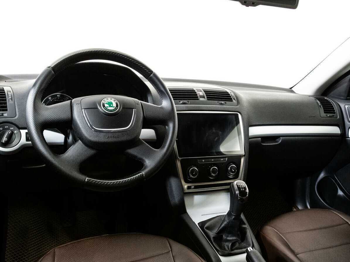 Купить Skoda Octavia с пробегом. Фото: #8