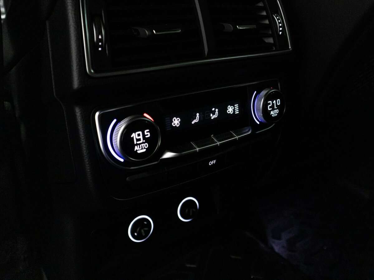 Купить Audi Q7 с пробегом. Фото: #24