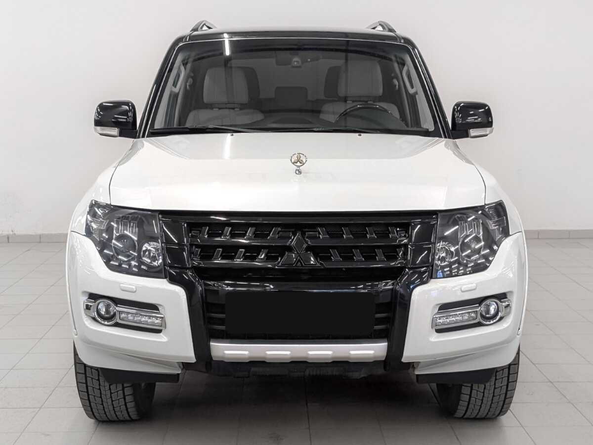 Купить Mitsubishi Pajero с пробегом. Фото: #1