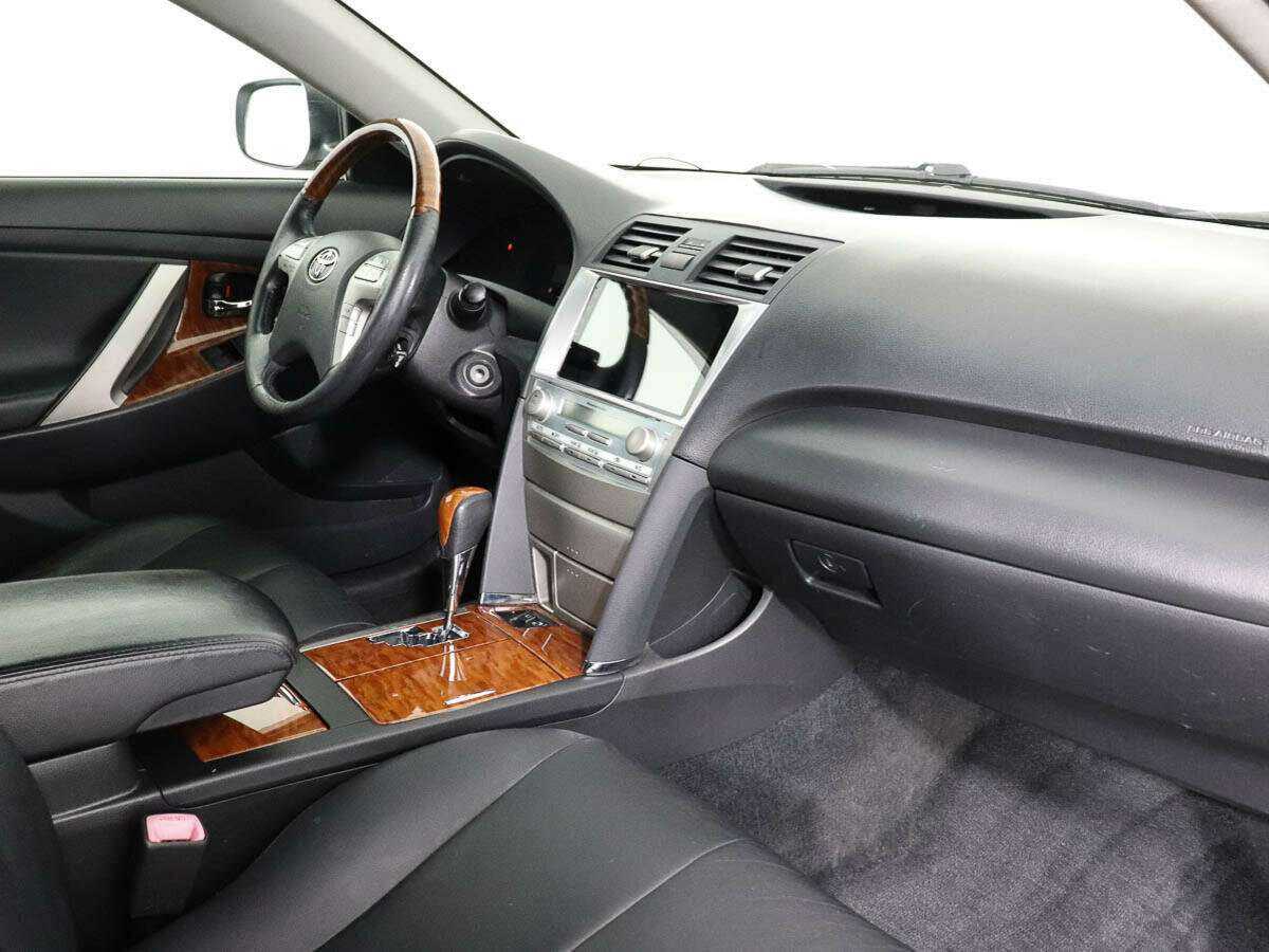 Купить Toyota Camry с пробегом. Фото: #6