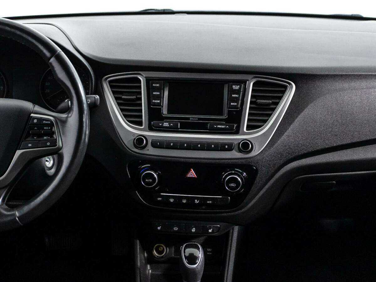 Купить Hyundai Solaris с пробегом. Фото: #13
