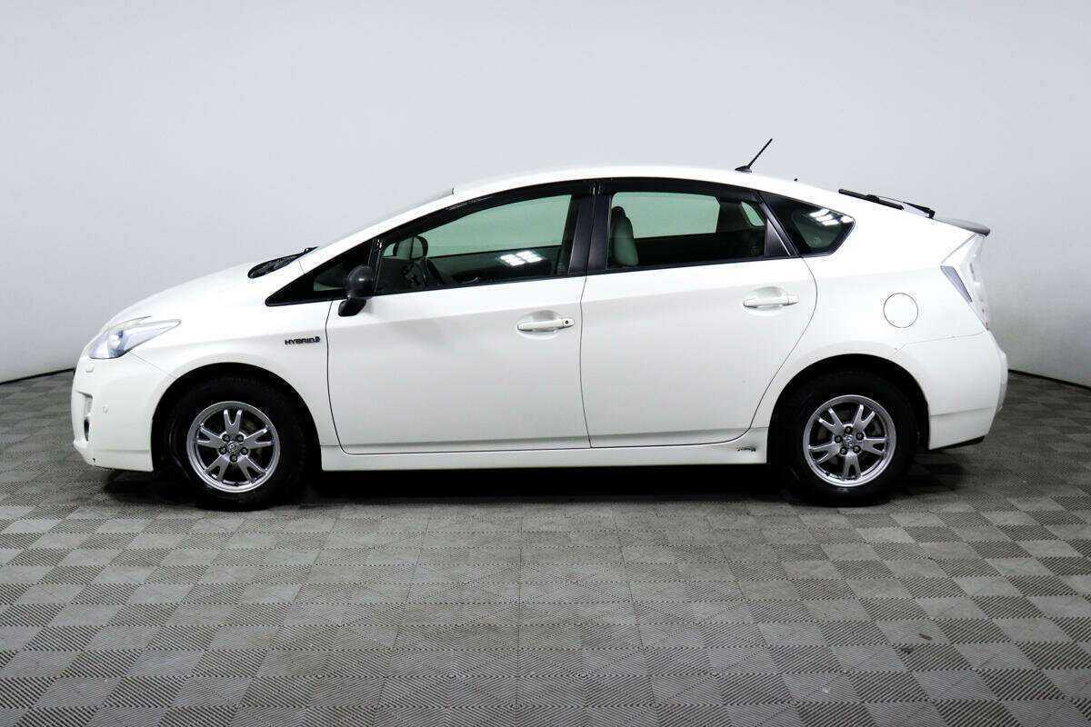 Купить Toyota Prius с пробегом. Фото: #7
