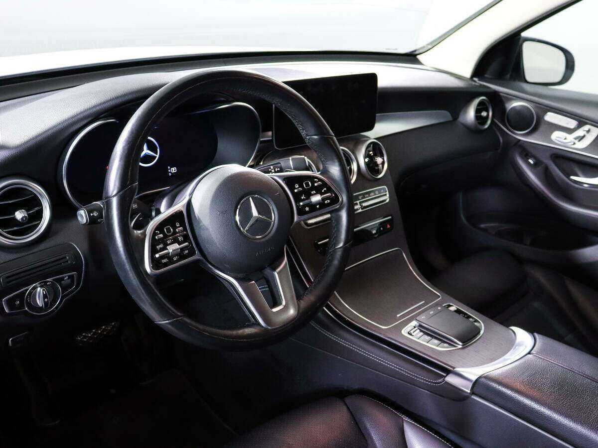 Купить Mercedes-Benz GLC с пробегом. Фото: #11