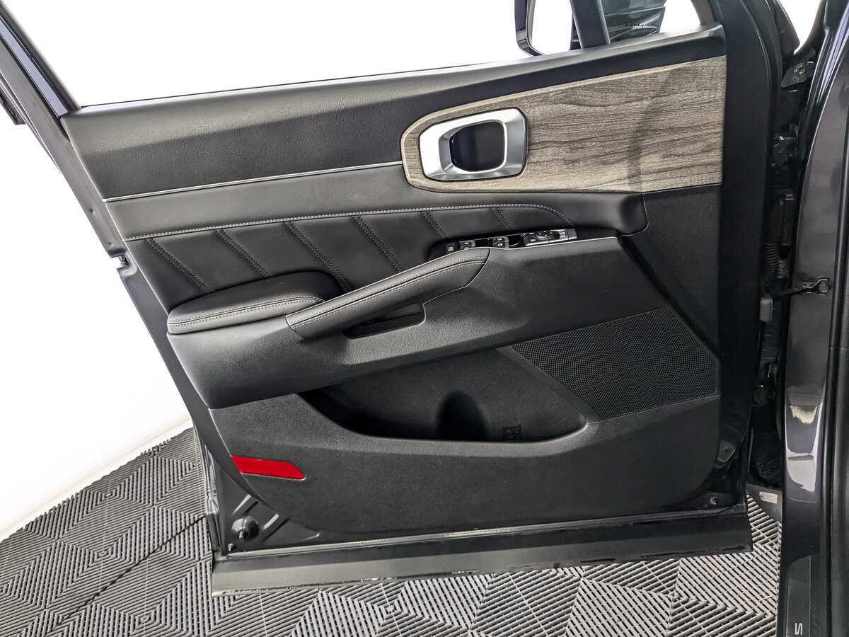 Купить Kia Sorento с пробегом. Фото: #13