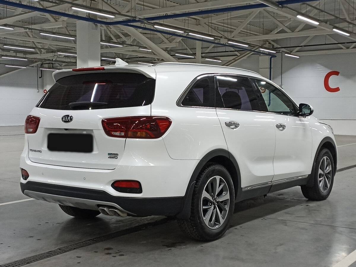 Купить Kia Sorento с пробегом. Фото: #4