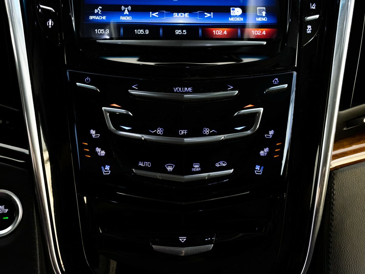 Купить Cadillac Escalade с пробегом. Фото: #10